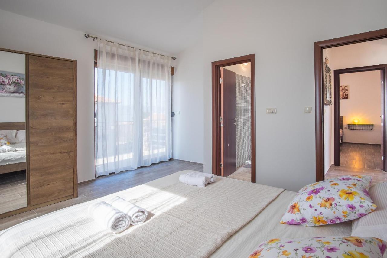 Villa Dijana East Linardići Exteriér fotografie